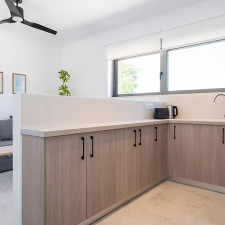 Ena & Ena Signature Seaview Homes